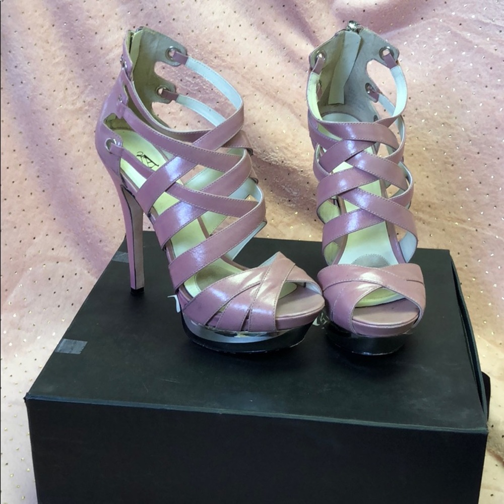 Velvet Angels 7.5 Arch Angel infinity mauve heels!